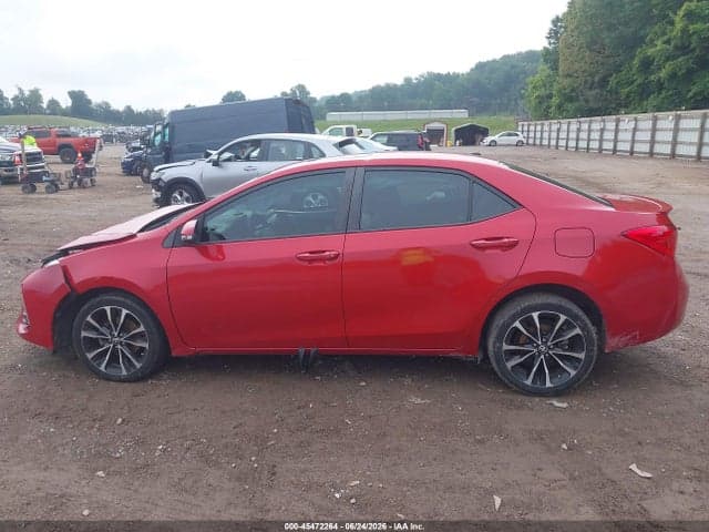 2019 TOYOTA COROLLA SE 14
