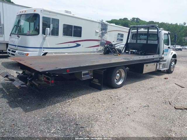 2025 FREIGHTLINER M2 106 4