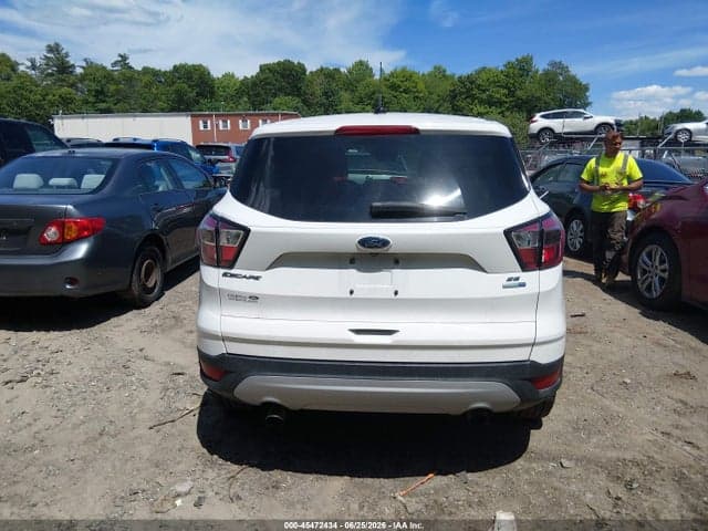 2017 FORD ESCAPE SE 17