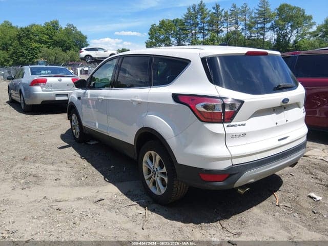 2017 FORD ESCAPE SE 3