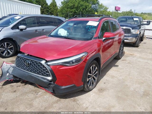 2022 TOYOTA COROLLA CROSS XLE 2