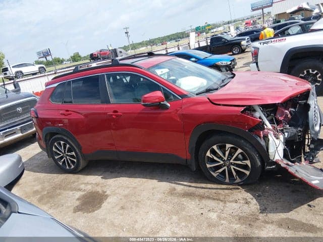 2022 TOYOTA COROLLA CROSS XLE 13