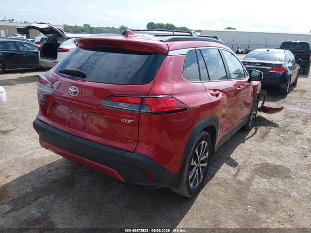 2022 TOYOTA COROLLA CROSS XLE 4
