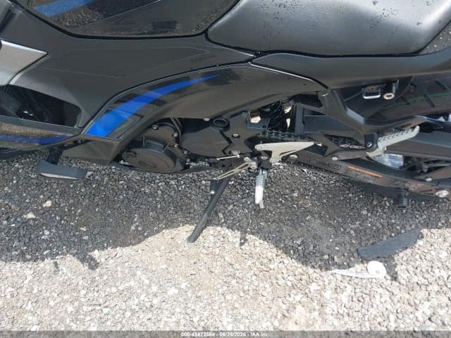 2025 KAWASAKI EX500 A/B 9