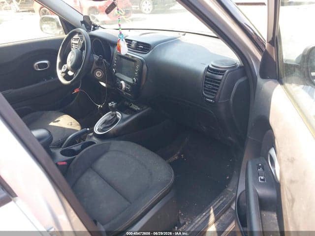2019 KIA SOUL + 5