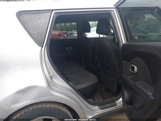 2019 KIA SOUL + 8
