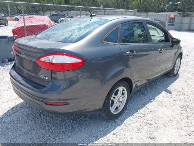2017 FORD FIESTA SE 4