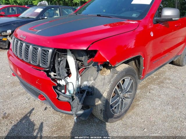 2017 JEEP GRAND CHEROKEE TRAILHAWK 6