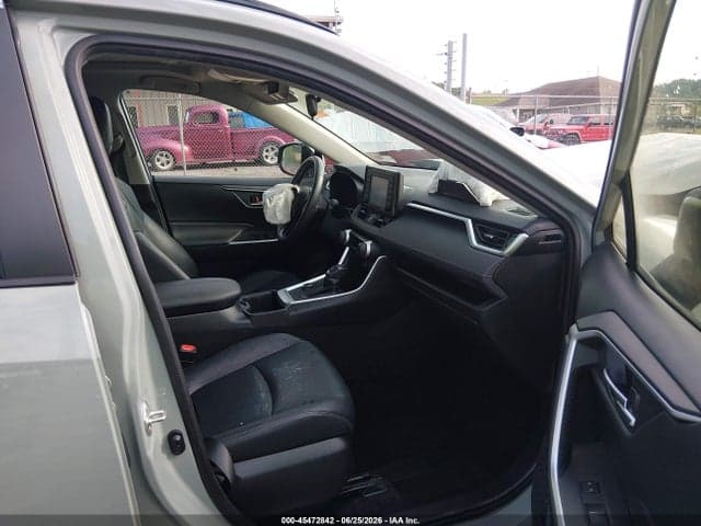 2022 TOYOTA RAV4 HYBRID XLE PREMIUM 5