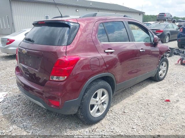 2017 CHEVROLET TRAX LT 4
