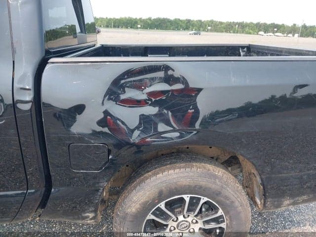 2024 NISSAN TITAN 6
