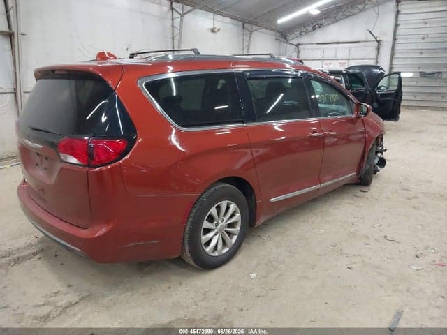 2018 CHRYSLER PACIFICA TOURING L 4