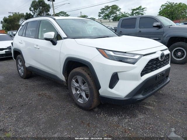 2025 TOYOTA RAV4 XLE 1