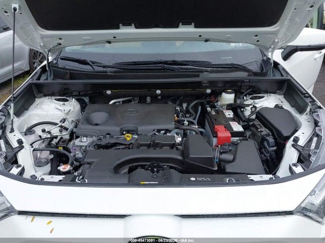 2025 TOYOTA RAV4 XLE 10