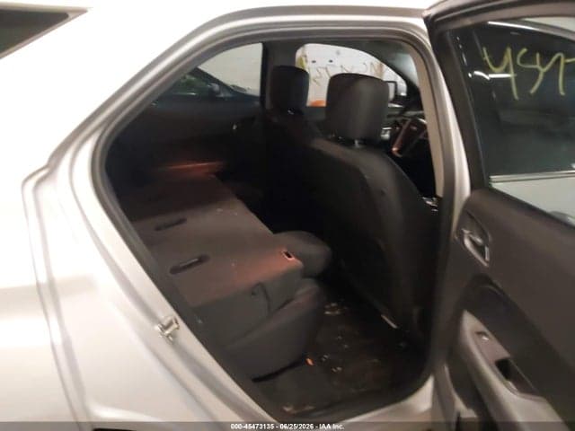 2017 CHEVROLET EQUINOX LT 8