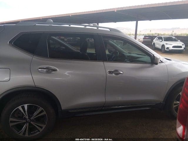 2017 NISSAN ROGUE SL 13