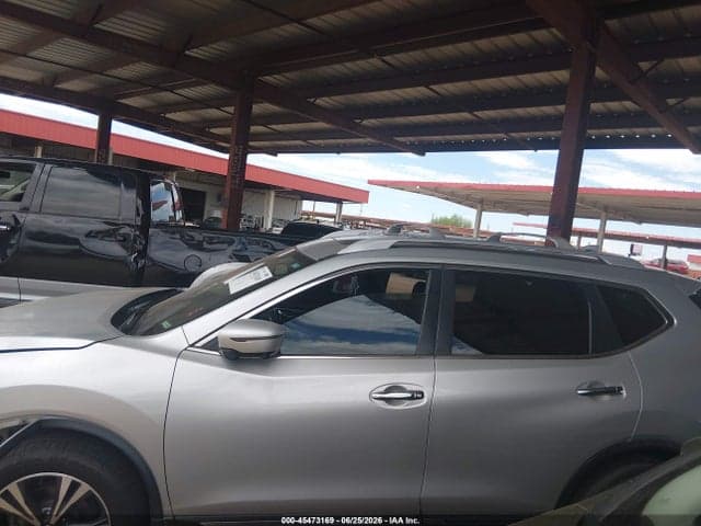2017 NISSAN ROGUE SL 14