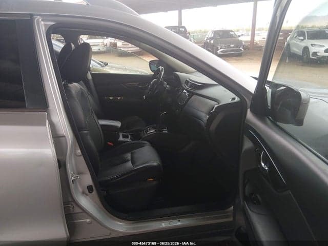 2017 NISSAN ROGUE SL 5