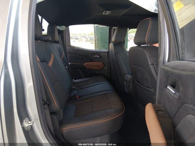 2024 GMC CANYON 4WD AT4 8