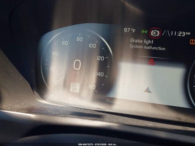 2018 VOLVO XC90 T6 MOMENTUM 16