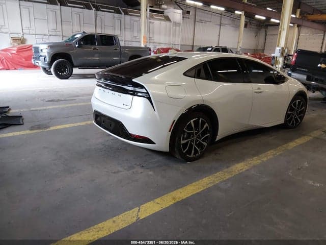 2025 TOYOTA PRIUS PLUG-IN HYBRID XSE 4