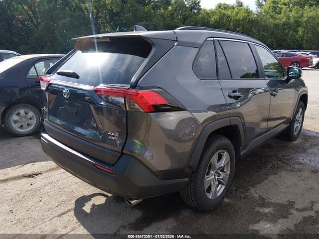 2022 TOYOTA RAV4 XLE 4