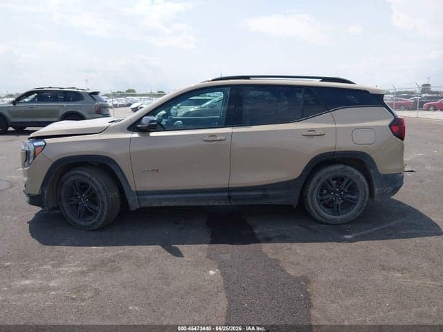 2022 GMC TERRAIN AWD AT4 14