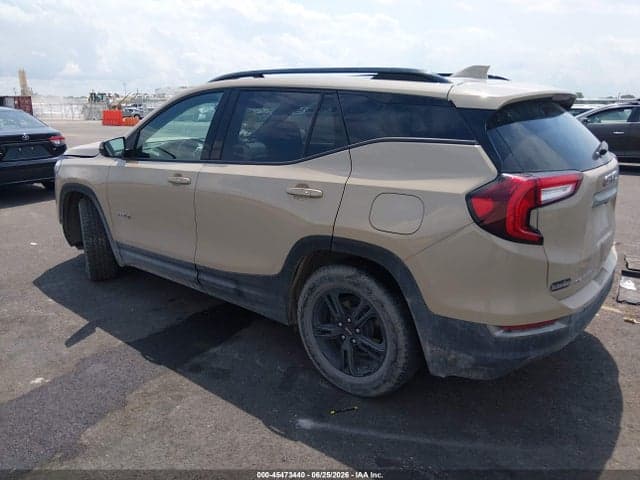 2022 GMC TERRAIN AWD AT4 3