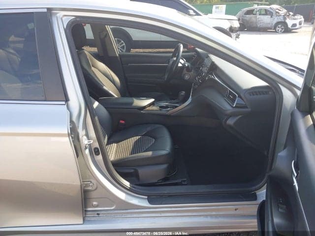 2021 TOYOTA CAMRY SE 5