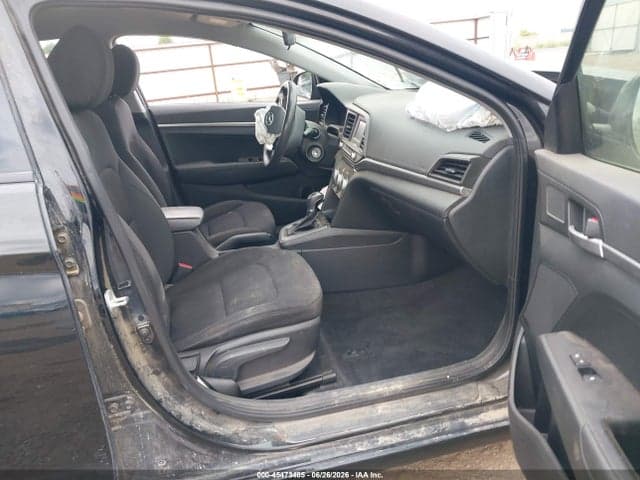 2019 HYUNDAI ELANTRA SE 5
