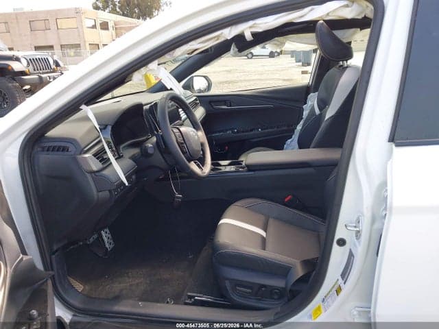 2026 TOYOTA CAMRY SE 5