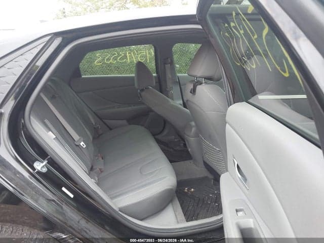 2024 HYUNDAI ELANTRA SEL 8