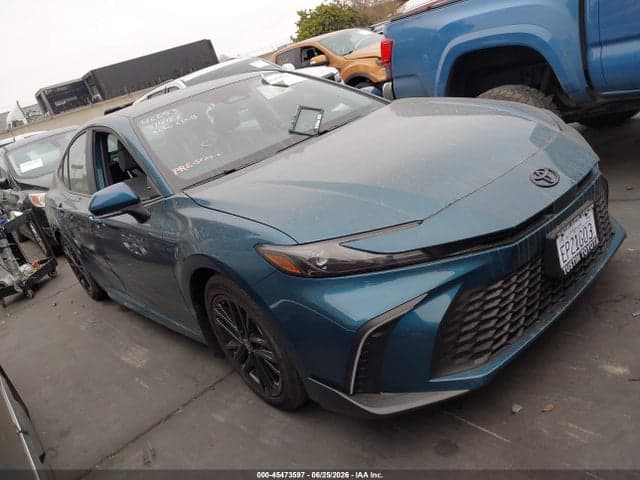 2026 TOYOTA CAMRY SE 1