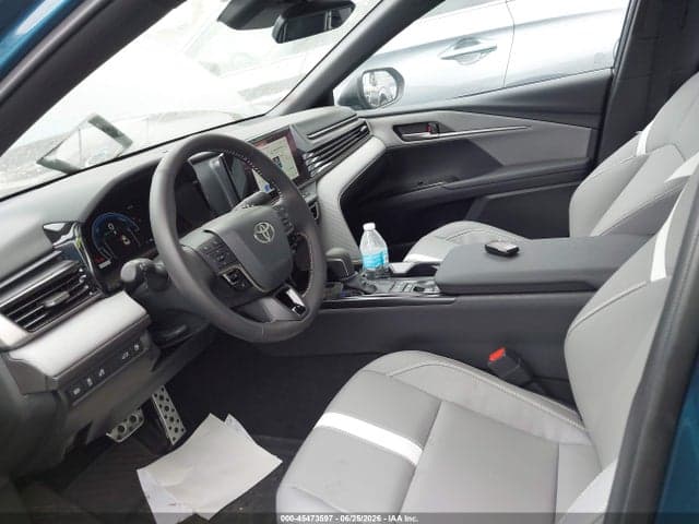 2026 TOYOTA CAMRY SE 17