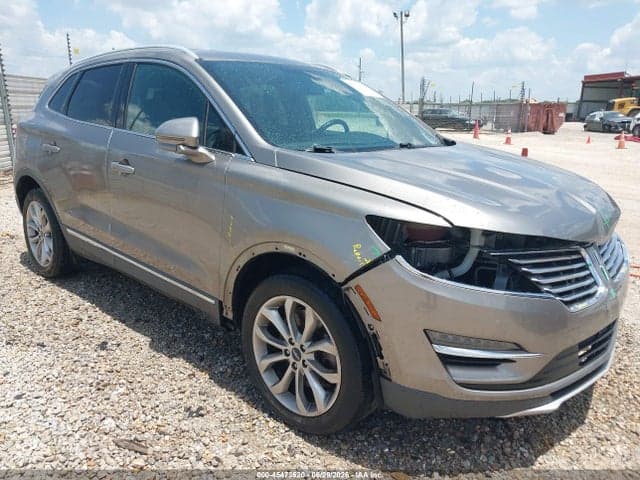 2017 LINCOLN MKC SELECT 1
