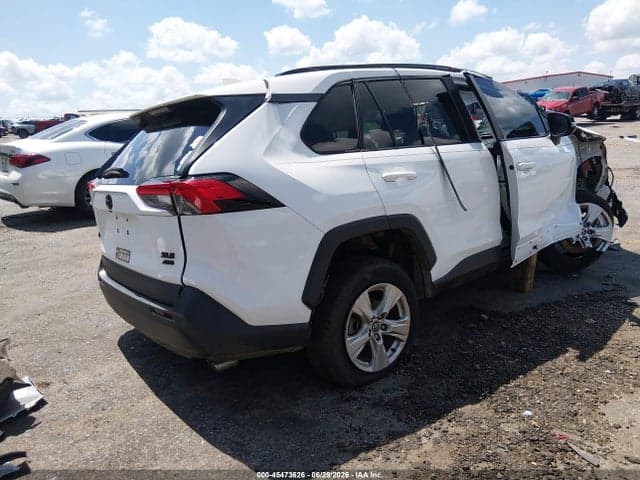 2020 TOYOTA RAV4 XLE 4