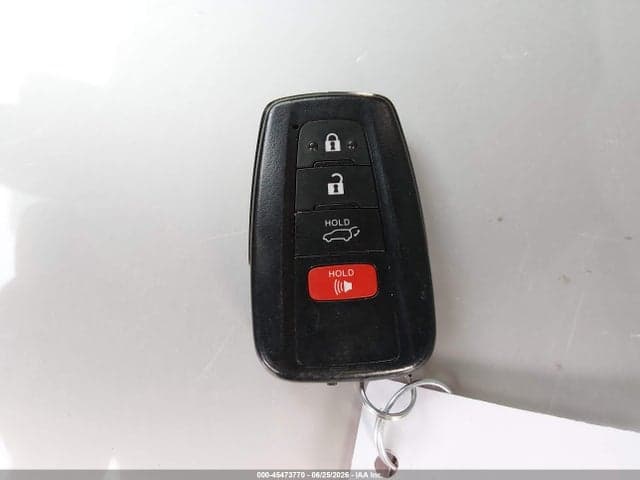 2025 TOYOTA RAV4 XLE PREMIUM 11