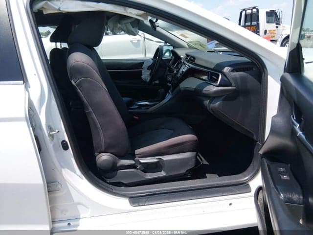 2020 TOYOTA CAMRY LE 5