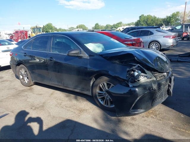 2017 TOYOTA CAMRY SE - 1