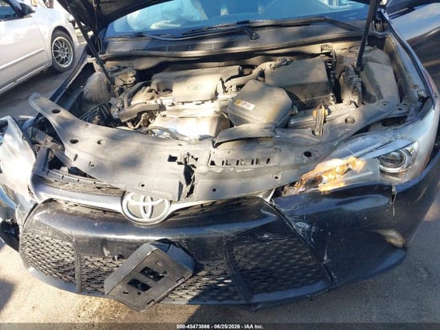 2017 TOYOTA CAMRY SE 10