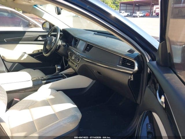 2017 KIA CADENZA LIMITED 5