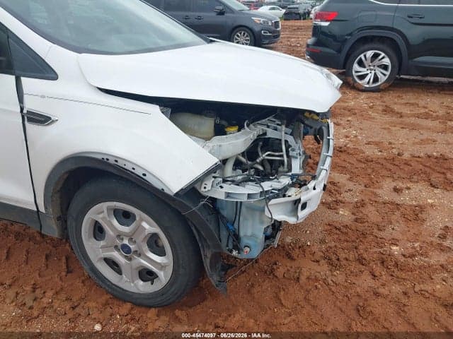 2018 FORD ESCAPE S 18