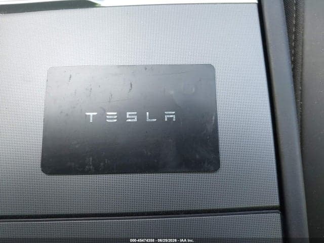 2025 TESLA MODEL 3 12