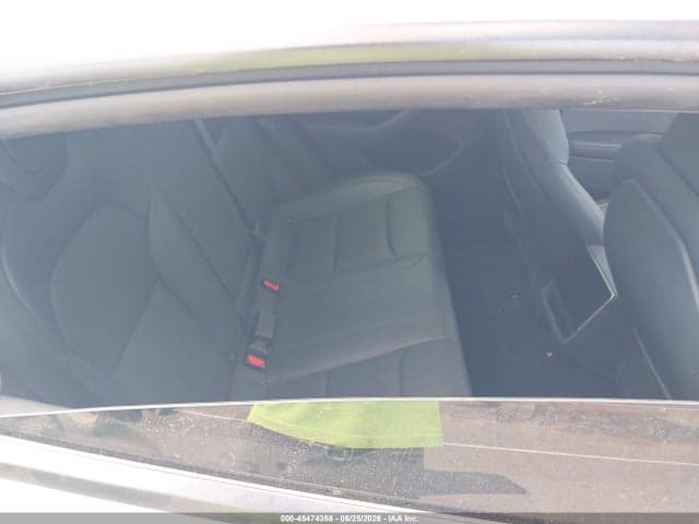 2025 TESLA MODEL 3 9