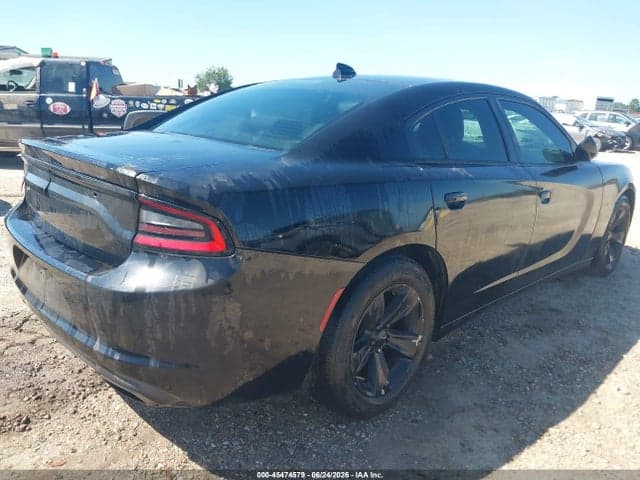 2017 DODGE CHARGER SXT RWD 4
