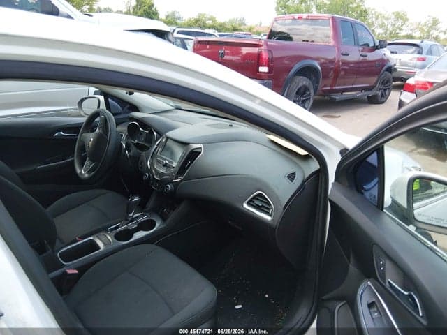 2017 CHEVROLET CRUZE LT AUTO 5