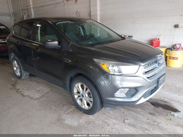 2017 FORD ESCAPE SE 1