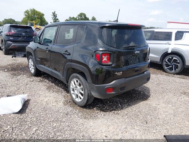 2023 JEEP RENEGADE LATITUDE 4X4 3