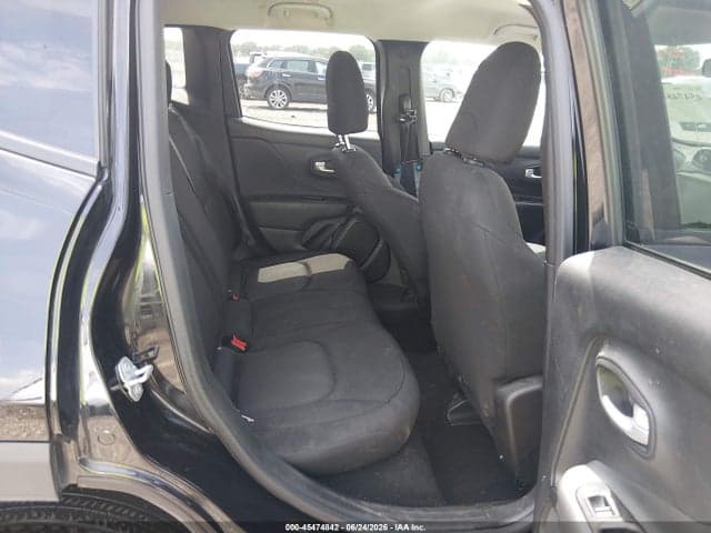 2023 JEEP RENEGADE LATITUDE 4X4 8
