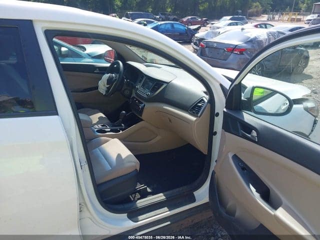 2018 HYUNDAI TUCSON SE 5
